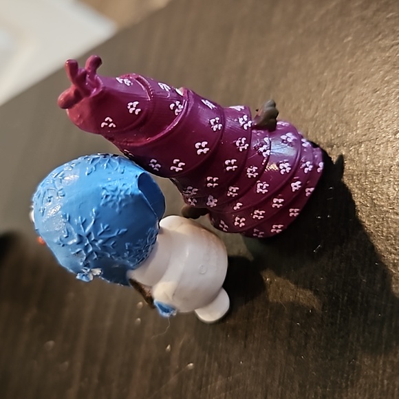 Disney's Frozen Olaf Vinyl Figurines- 2 included - Picture 4 of 6